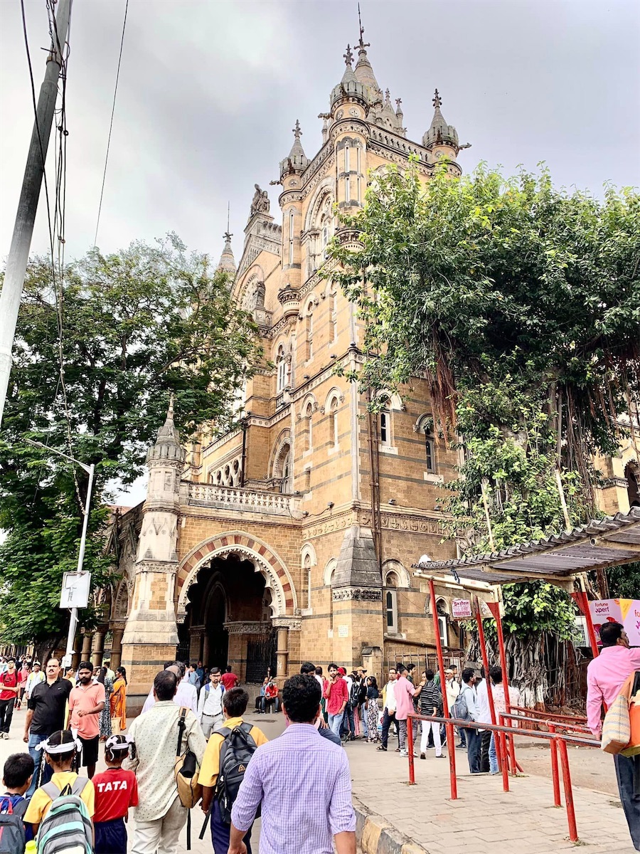 Bombay, gare de Churchgate