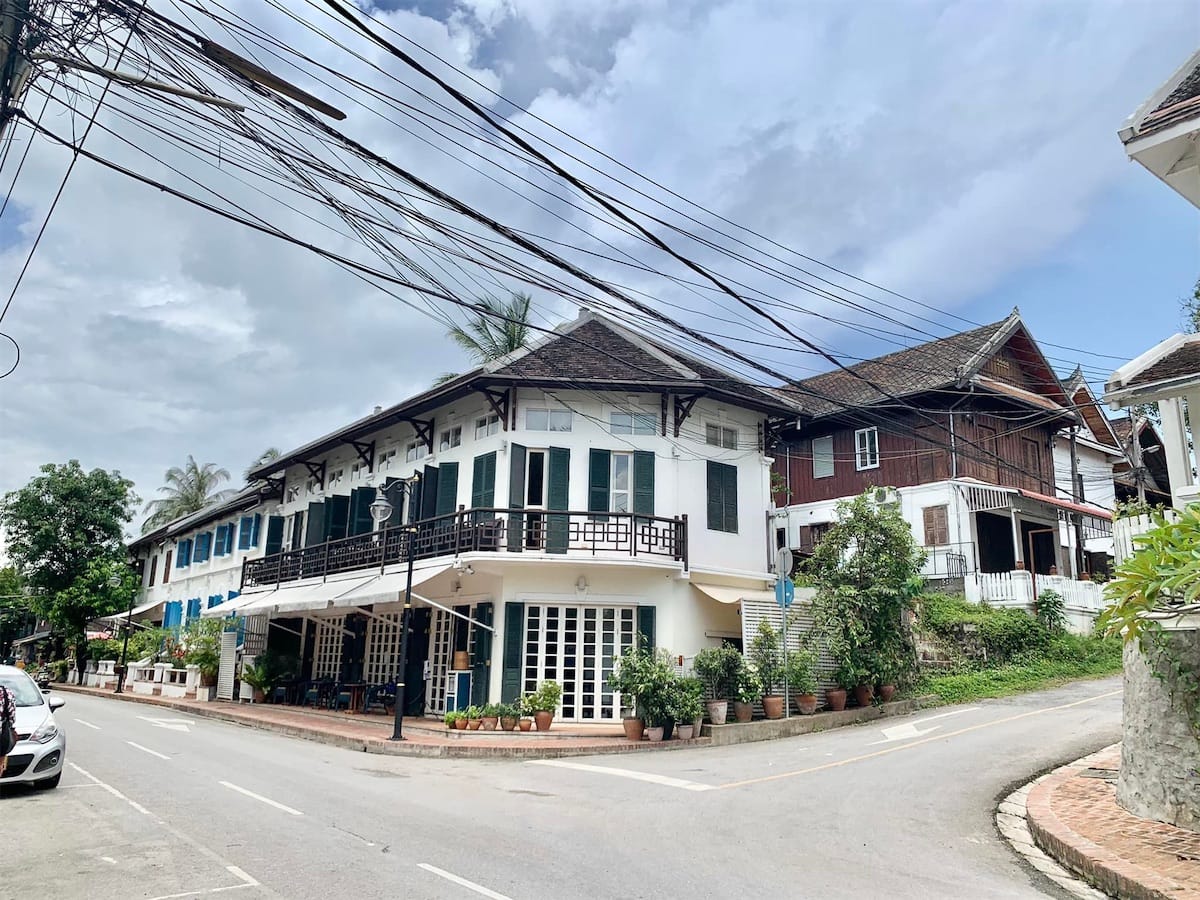 construction de style colonial à la française