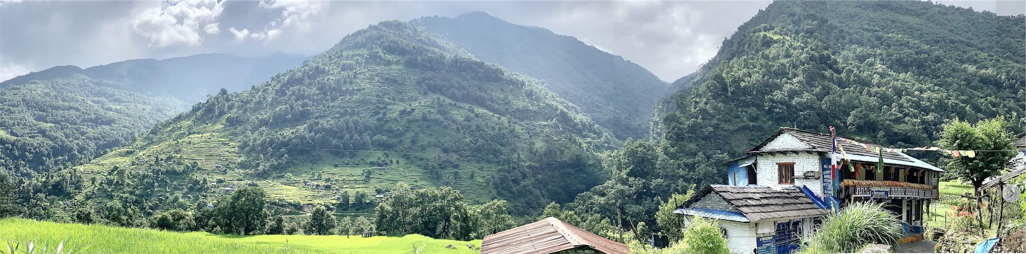 vue panoramique entre Pokhara et Ghorepani, Népal