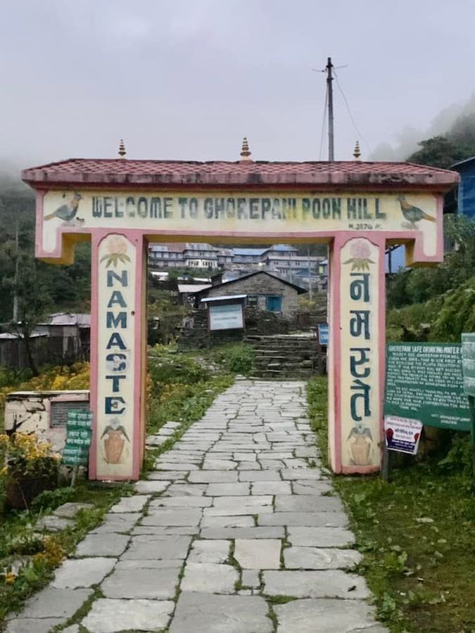 Arrivée à Ghorepani, Népal